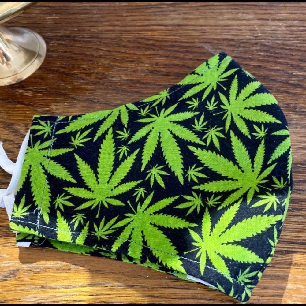 #MASK 𝐀𝐧𝐲 𝟔 𝐟𝐨𝐫 $𝟑𝟓 ! - Picture 2 of 2